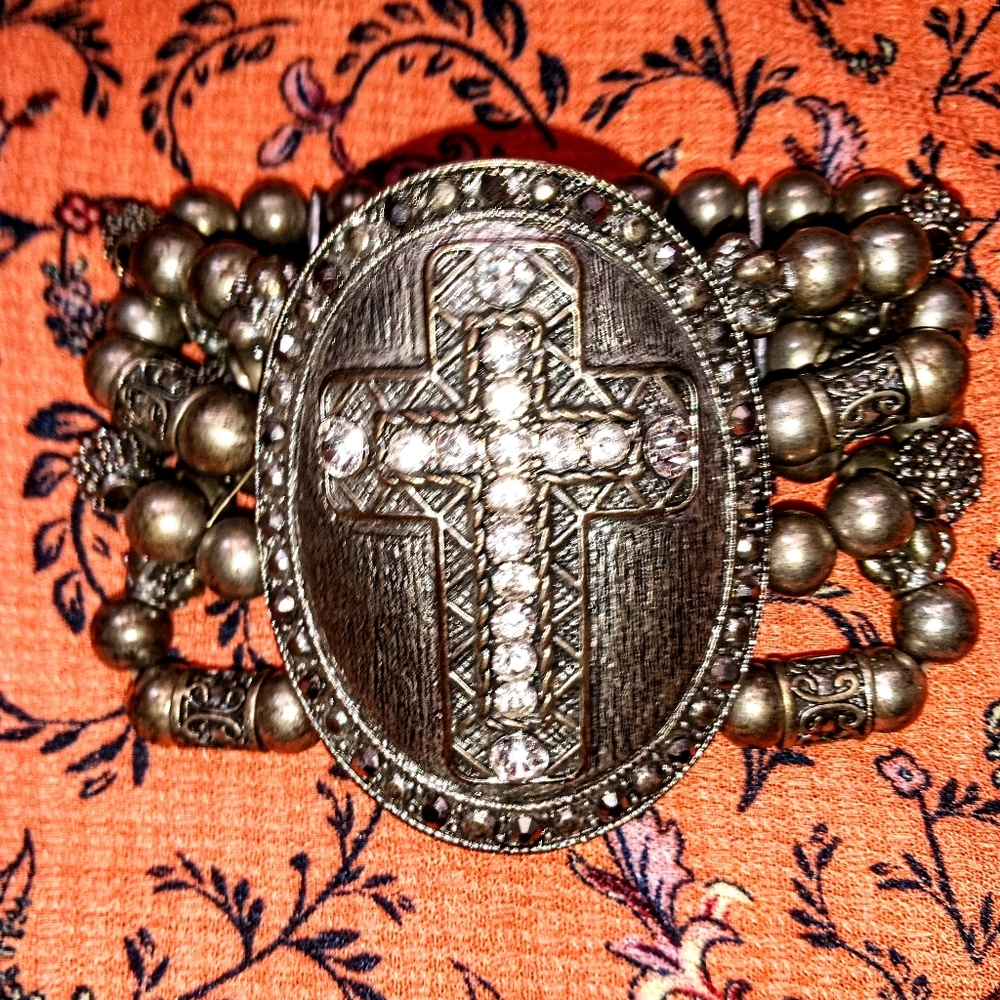 Cross bracelet